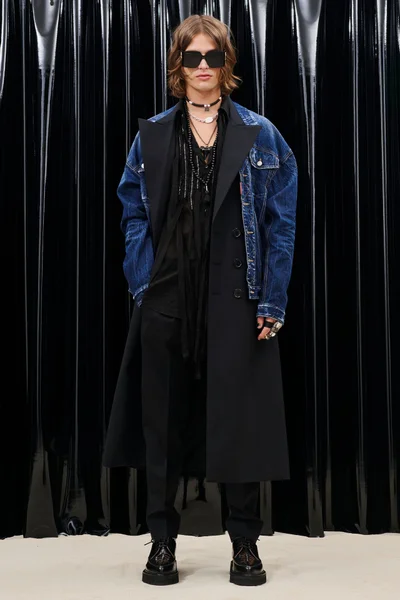 Look 37